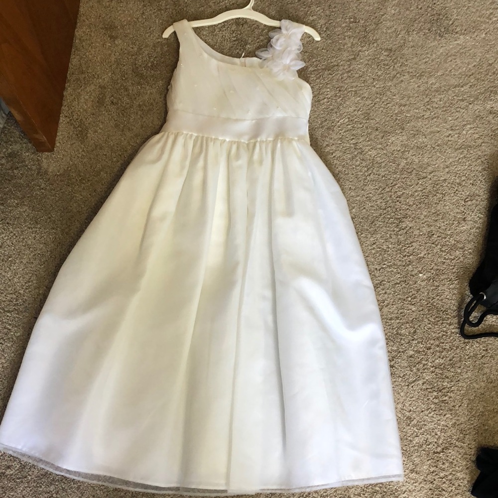 Stunning communion dress, worn once !!